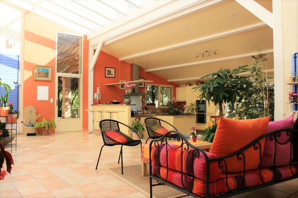 Bed and Breakfast Santolines En Provence Пьолан Экстерьер фото