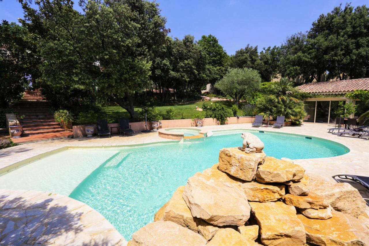 Bed and Breakfast Santolines En Provence Пьолан Экстерьер фото