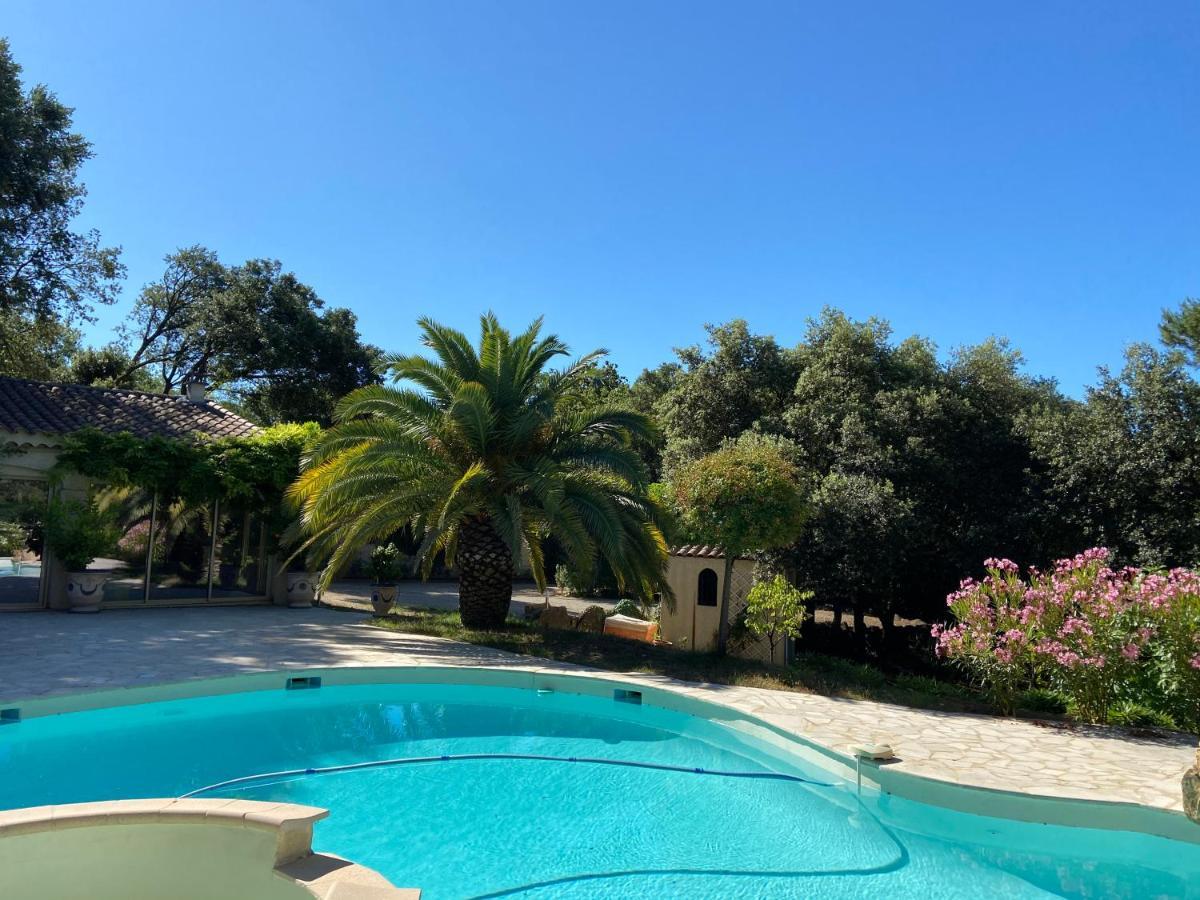 Bed and Breakfast Santolines En Provence Пьолан Экстерьер фото