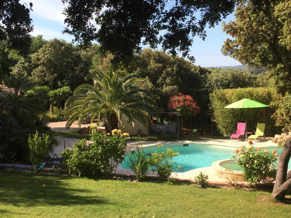Bed and Breakfast Santolines En Provence Пьолан Экстерьер фото
