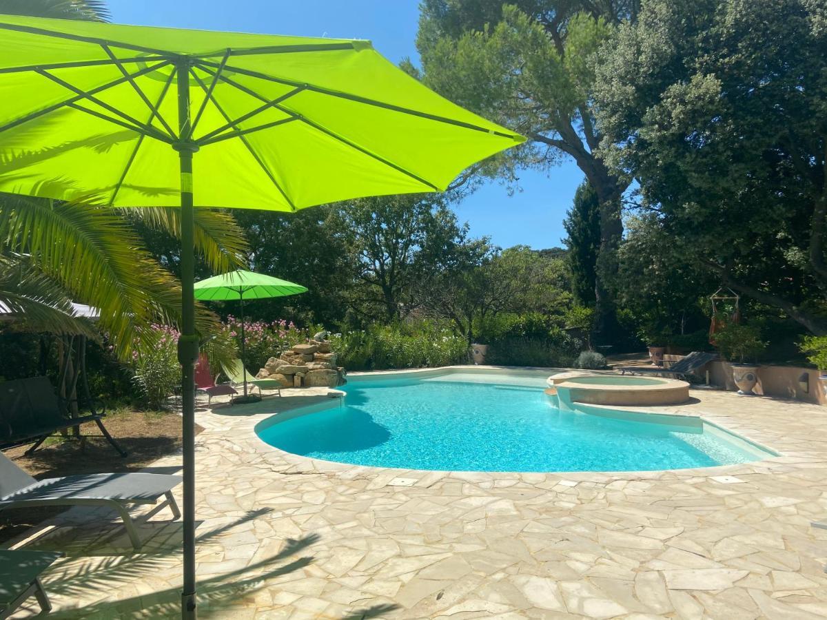 Bed and Breakfast Santolines En Provence Пьолан Экстерьер фото